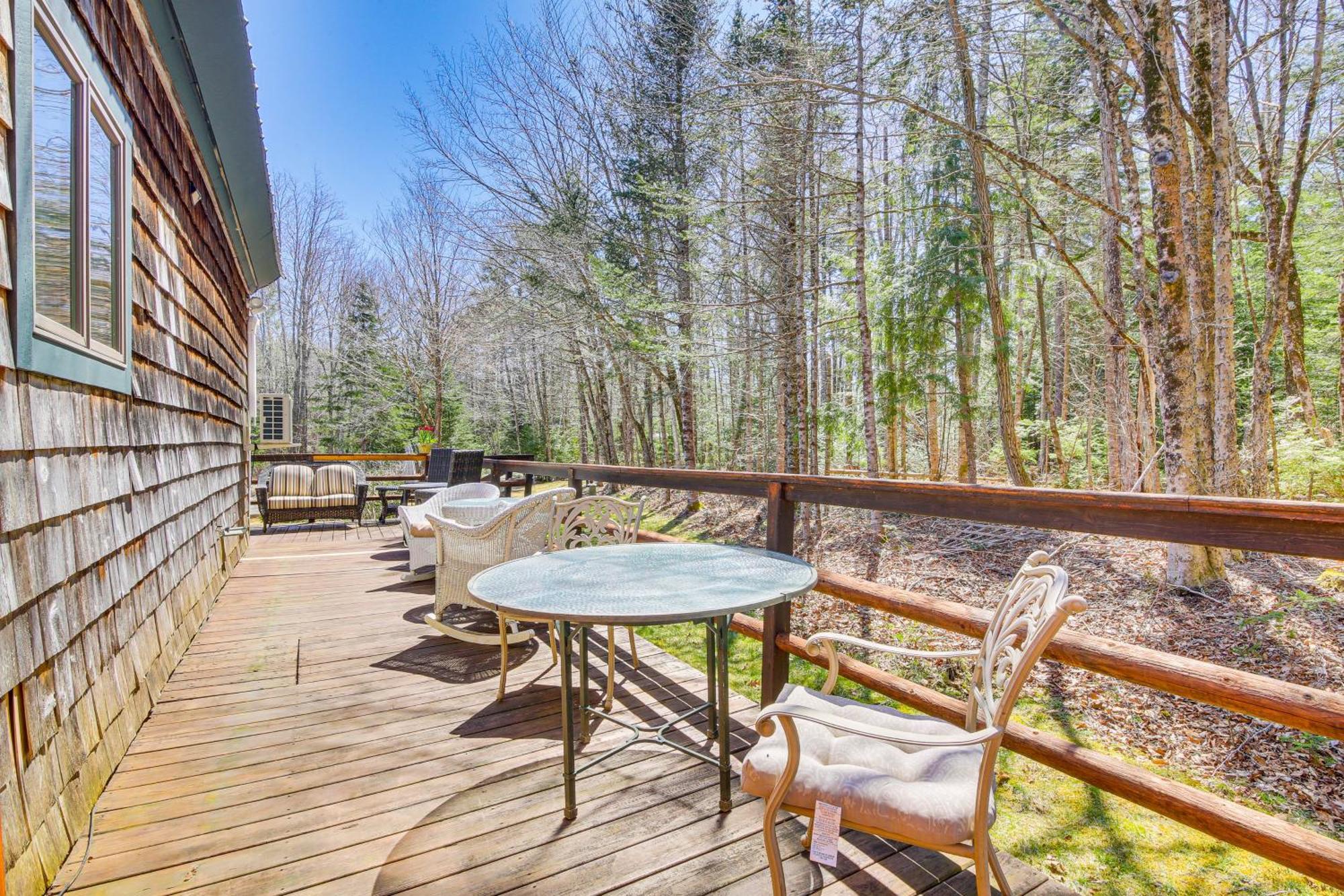 Rustic Searsport Cabin Loft And Sunroom On 10 Acres Exterior photo