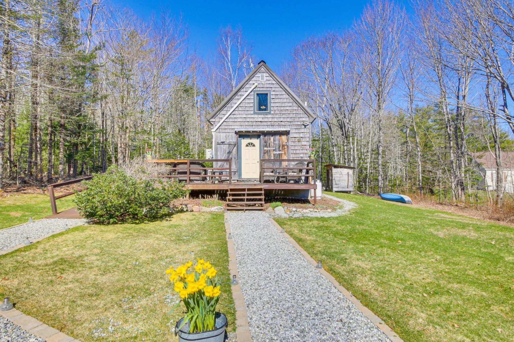 Rustic Searsport Cabin Loft And Sunroom On 10 Acres Exterior photo
