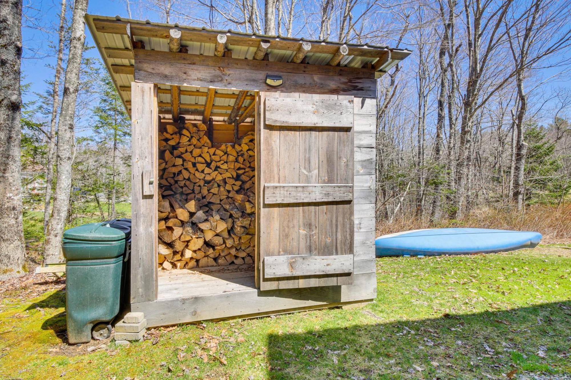 Rustic Searsport Cabin Loft And Sunroom On 10 Acres Exterior photo