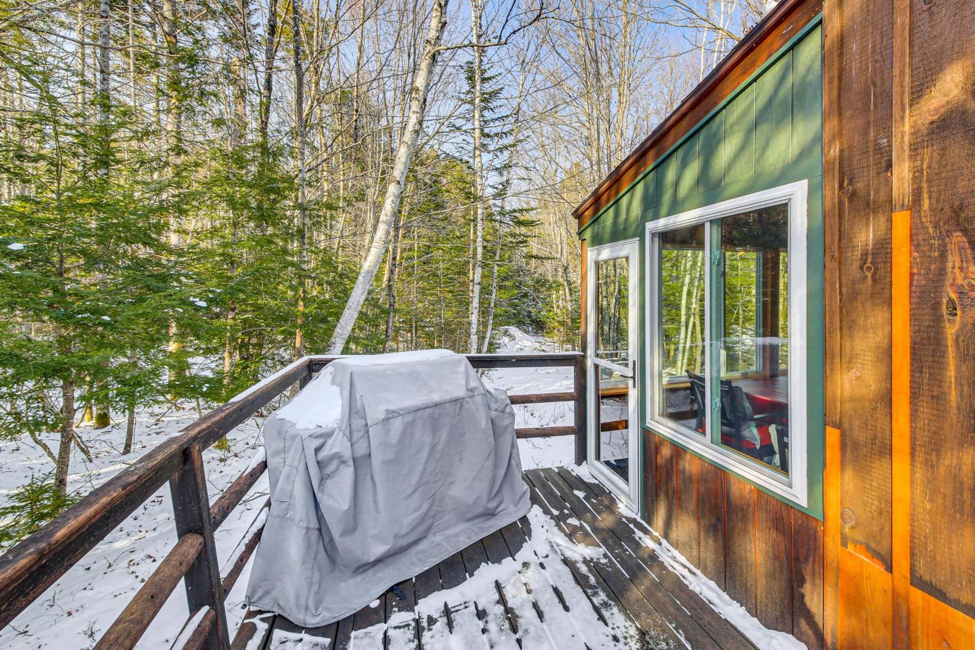 Rustic Searsport Cabin Loft And Sunroom On 10 Acres Exterior photo